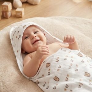 Hooded Towel | Rainbow print
