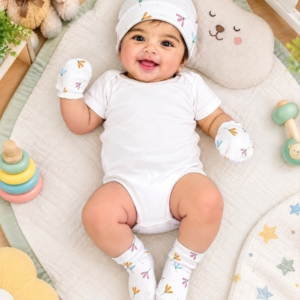 Baby Cap, Mittens & Socks Set I Bloosms I Comfortable baby-friendly fit