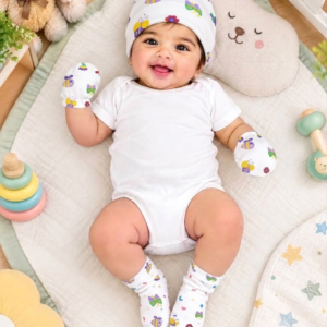 Baby Cap, Mittens & Socks Set I Gardenbeauties I Comfortable baby-friendly fit